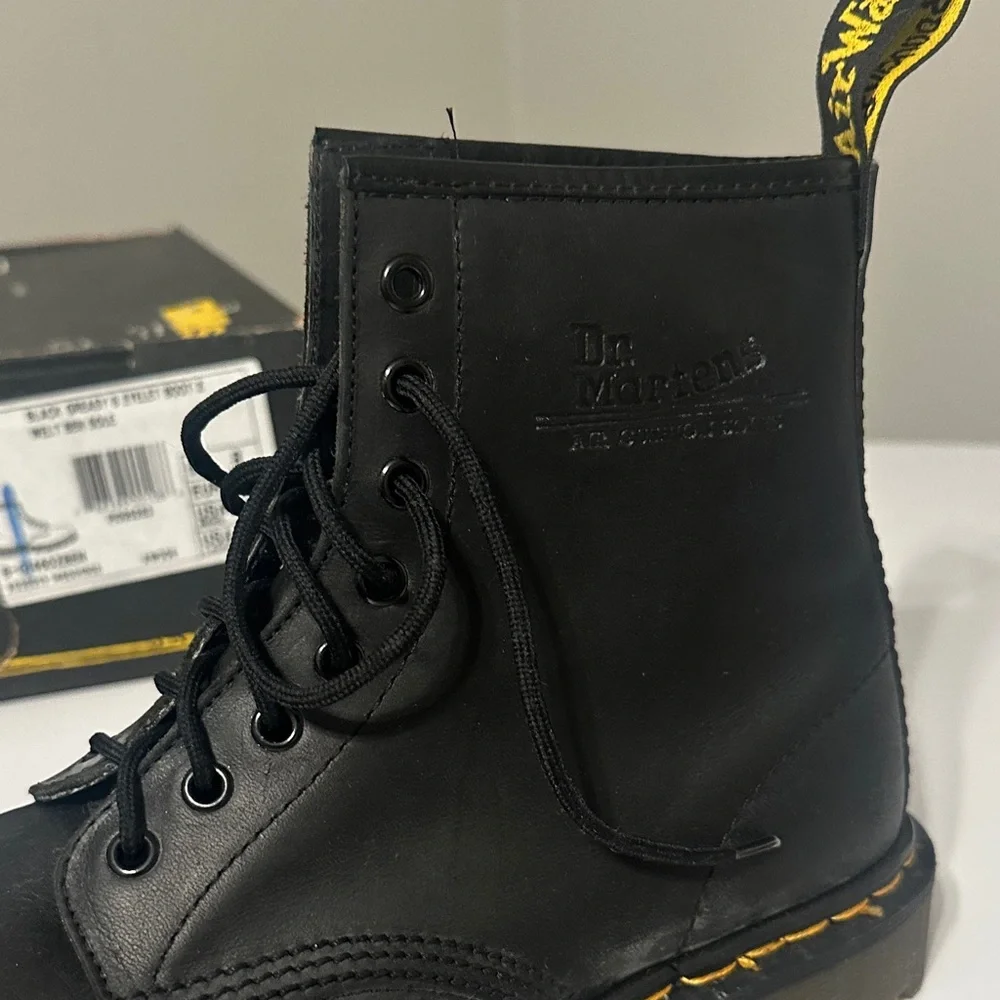 Dr. Martens Black Leather Boots 1460 - Picture 7 of 14